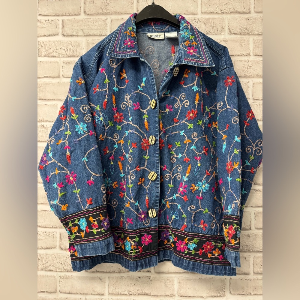 Units brand Ladies Sz 2XL Embroidered Denim Jacket with Multicolor Floral Design
